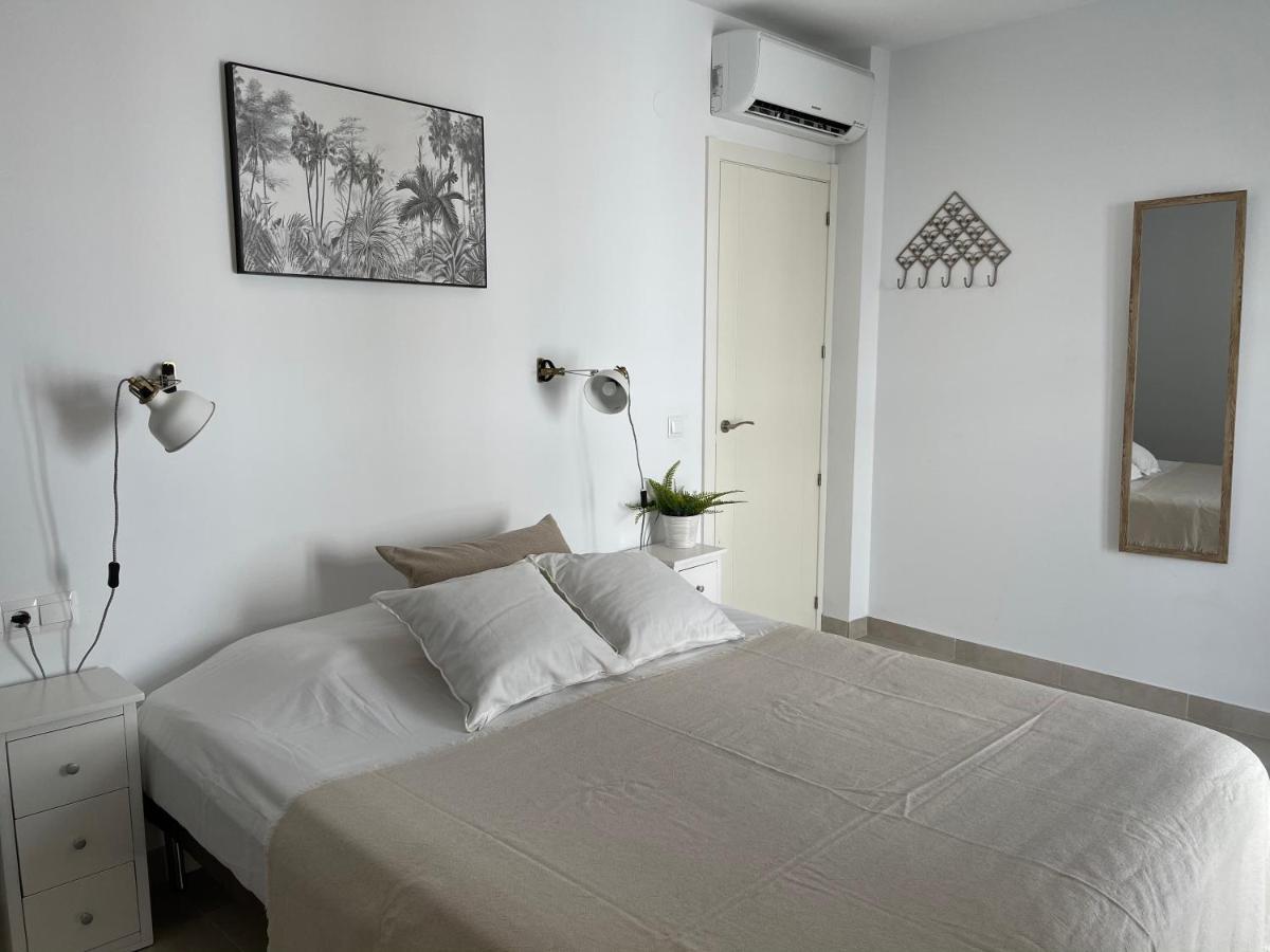 New Townhouse In The Heart Of Nerja With Jacuzzi 빌라 외부 사진