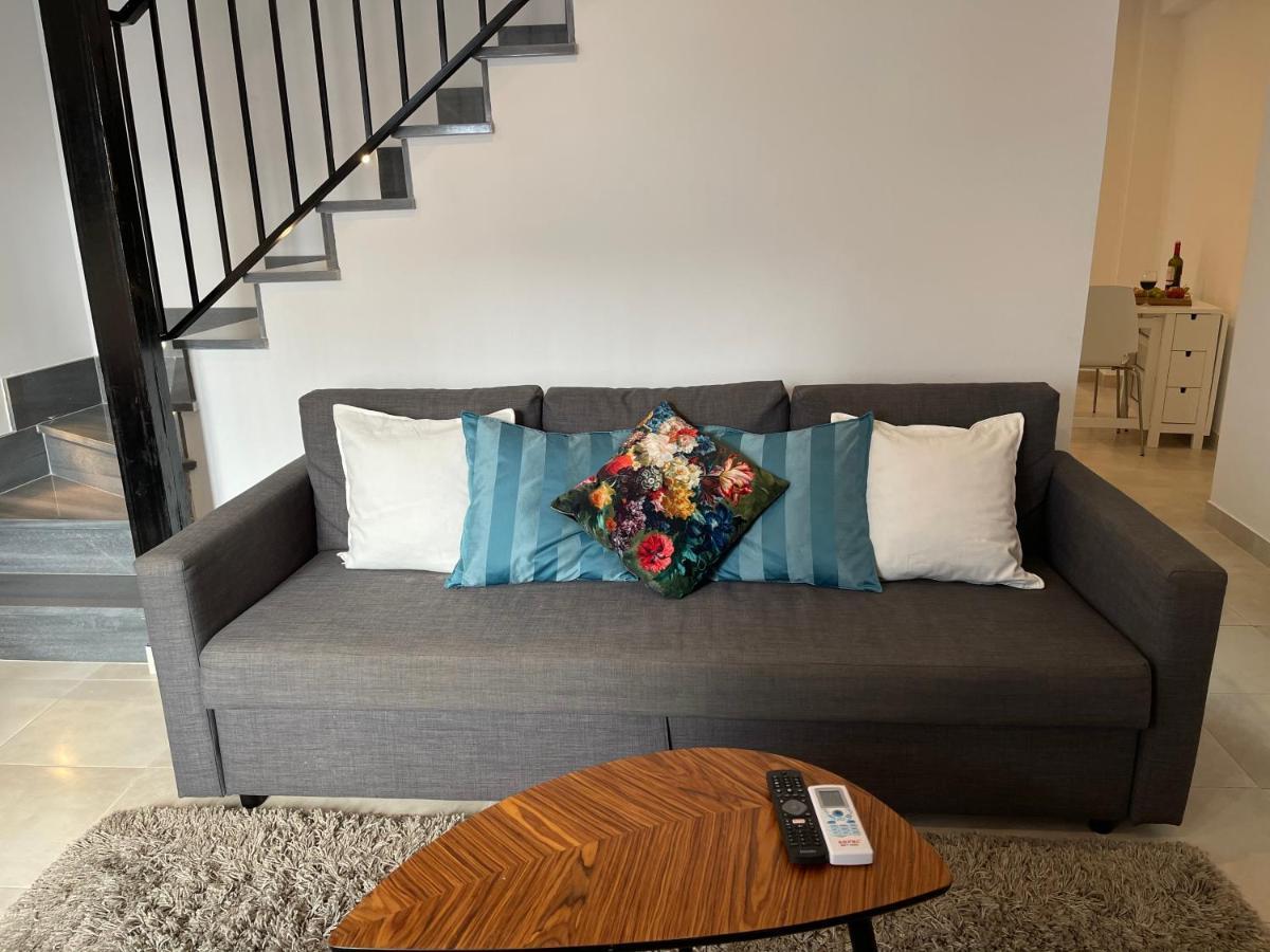New Townhouse In The Heart Of Nerja With Jacuzzi 빌라 외부 사진